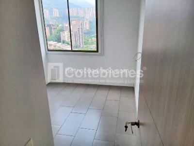 Apartamento de 2 alcobas en arriendo en Altos Del Poblado, Medellín, 68 m² · foto 12 de 20