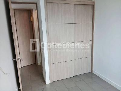 Apartamento de 2 alcobas en arriendo en Altos Del Poblado, Medellín, 68 m² · foto 13 de 20