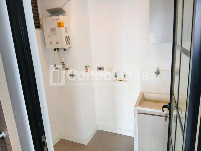 Apartamento de 2 alcobas en arriendo en Altos Del Poblado, Medellín, 68 m² · foto 6 de 20