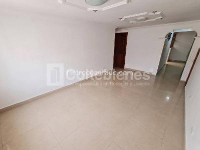Casa de 3 alcobas en venta en Robledo, Medellín, 72 m² · foto 2 de 12
