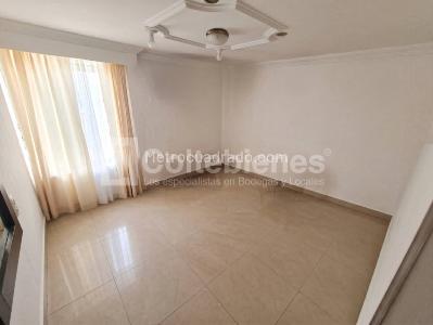 Casa de 3 alcobas en venta en Robledo, Medellín, 72 m² · foto 7 de 12