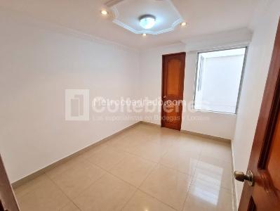 Casa de 3 alcobas en venta en Robledo, Medellín, 72 m² · foto 11 de 12