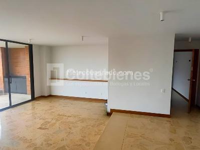 Apartamento de 3 alcobas en venta en El Poblado, Medellín, 219 m² · foto 5 de 20