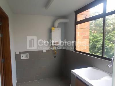Apartamento de 3 alcobas en venta en El Poblado, Medellín, 219 m² · foto 12 de 20