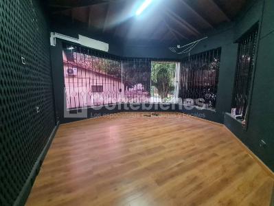 Casa de 5 alcobas en arriendo en Santa Maria De Los Angeles, Medellín, 500 m² · foto 3 de 17