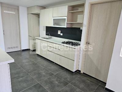 Apartamento de 3 alcobas en venta en Asdesillas, Sabaneta, 200 m² · foto 5 de 16