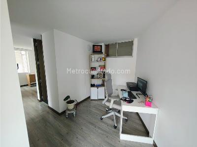 Apartamento de 3 alcobas en venta en Castilla La Nueva, Bogotá, 77 m² · foto 11 de 20