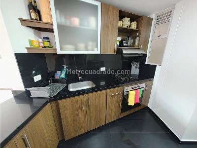 Apartamento de 3 alcobas en venta en Castilla La Nueva, Bogotá, 77 m² · foto 9 de 20