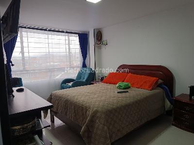 Apartamento en venta en Claret, Bogotá · foto 11 de 18