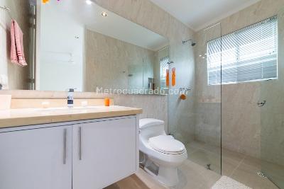 Casa de 5 alcobas en venta en El Peñon, Girardot, 750 m² · foto 12 de 20
