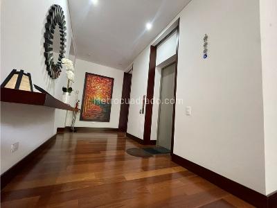 Apartamento de 3 alcobas en venta en Bosque Verde, Bogotá, 280 m² · foto 2 de 20