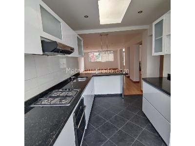 Casa de 4 alcobas en venta en Santa Barbara Oriental, Bogotá, 270 m² · foto 4 de 16