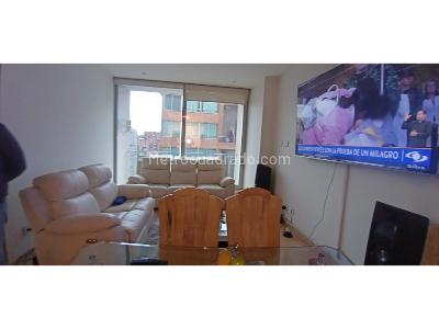 Apartamento de 2 alcobas en venta en Chico Norte, Bogotá, 79 m² · foto 4 de 17