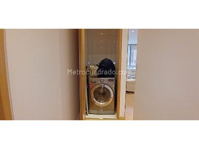 Apartamento de 2 alcobas en venta en Chico Norte, Bogotá, 79 m² · foto 10 de 17