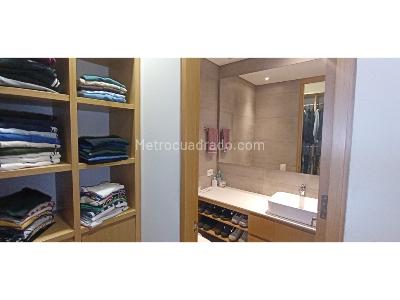 Apartamento de 2 alcobas en venta en Chico Norte, Bogotá, 79 m² · foto 13 de 17