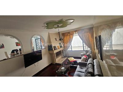 Casa de 3 alcobas en venta en Santa Barbara, Bogotá, 240 m² · foto 5 de 20