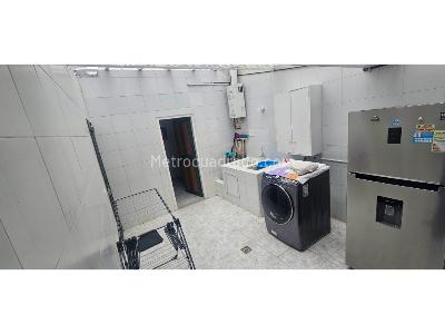 Casa de 3 alcobas en venta en Santa Barbara, Bogotá, 240 m² · foto 9 de 20