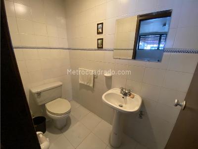 Casa de 4 alcobas en venta en Andes Norte, Bogotá, 232 m² · foto 17 de 18