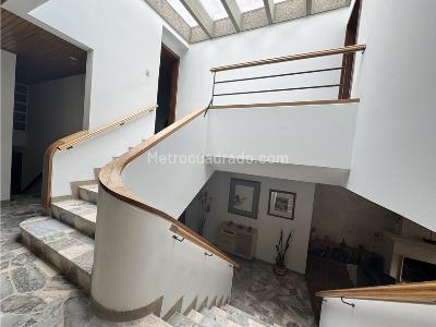 Casa de 4 alcobas en venta en Santa Bibiana, Bogotá, 269 m² · foto 4 de 20
