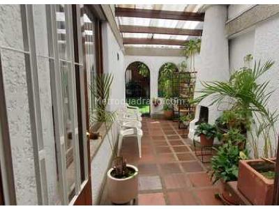 Casa de 4 alcobas en venta en Santa Bibiana, Bogotá, 269 m² · foto 6 de 20