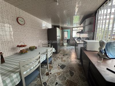 Casa de 4 alcobas en venta en Santa Bibiana, Bogotá, 269 m² · foto 8 de 20