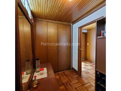 Casa de 4 alcobas en venta en Santa Bibiana, Bogotá, 269 m² · foto 11 de 20