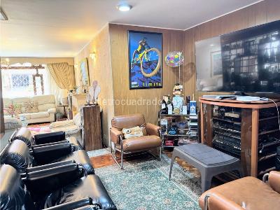 Casa de 5 alcobas en venta en Santa Bibiana, Bogotá, 343 m² · foto 2 de 20
