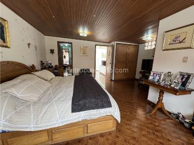 Casa de 5 alcobas en venta en Santa Bibiana, Bogotá, 343 m² · foto 14 de 20