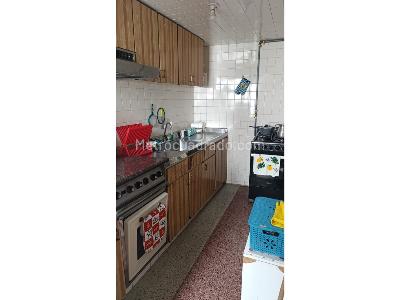 Casa de 5 alcobas en venta en Boyaca Real, Bogotá, 222 m² · foto 13 de 20
