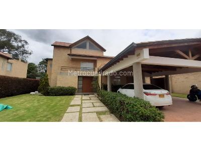 Casa de 4 alcobas en venta en Quintas De Guaymaral, Chía, 420 m² · foto 2 de 19