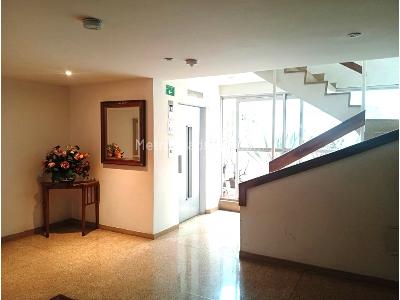 Apartamento en venta en Santa Barbara, Bogotá · foto 4 de 20