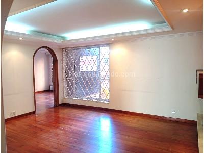 Apartamento en venta en Santa Barbara, Bogotá · foto 8 de 20