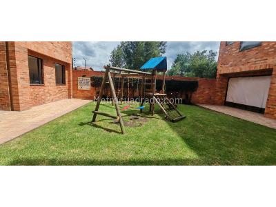 Apartamento de 3 alcobas en venta en Conjunto Palma Luna, Chía, 81 m² · foto 2 de 20