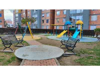 Apartamento de 3 alcobas en venta en Conjunto Oasis De Funza, Funza, 94 m² · foto 9 de 20