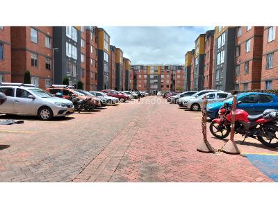 Apartamento de 3 alcobas en venta en Conjunto Oasis De Funza, Funza, 94 m² · foto 10 de 20