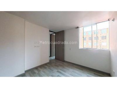 Apartamento de 3 alcobas en venta en Conjunto Altos De La Esperanza, Funza, 60 m² · foto 4 de 13