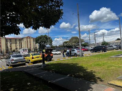 Apartamento de 3 alcobas en venta en Conjunto Torres De Zuame Pinares, Funza, 55 m² · foto 4 de 20