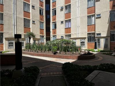 Apartamento de 3 alcobas en venta en Conjunto Torres De Zuame Pinares, Funza, 55 m² · foto 10 de 20