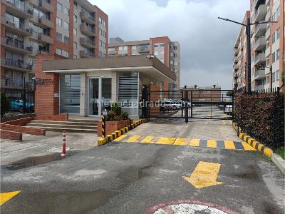 Apartamento de 3 alcobas en venta en Conjunto Reserva De Mallorca 3, Mosquera, 79 m² · foto 2 de 20