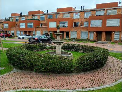 Casa de 3 alcobas en venta en Conjunto Residencial Asturias De Santillana, Chía, 157 m² · foto 3 de 20