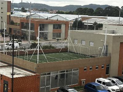 Apartamento en venta en Conjunto Lima, Mosquera · foto 2 de 20