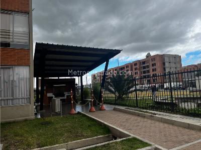 Apartamento en venta en Conjunto Lima, Mosquera · foto 6 de 20