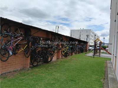 Apartamento de 3 alcobas en venta en Conjunto Torres De Zuame Nogales, Funza, 60 m² · foto 16 de 20