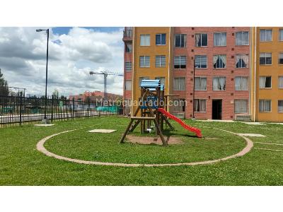 Apartamento de 3 alcobas en venta en Conjunto Altos De La Esperanza, Funza, 60 m² · foto 8 de 20