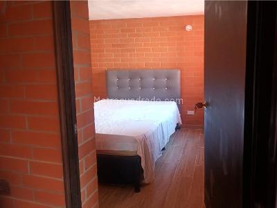 Apartamento de 3 alcobas en venta en Conjunto Altos De La Esperanza, Funza, 53 m² · foto 4 de 10