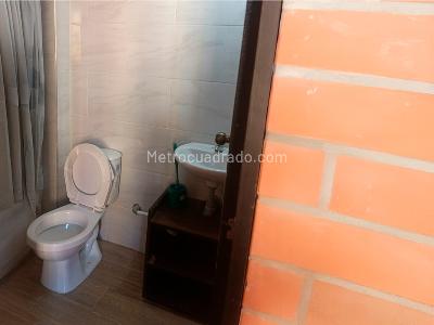 Apartamento de 3 alcobas en venta en Conjunto Altos De La Esperanza, Funza, 53 m² · foto 10 de 10