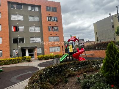 Apartamento en venta en Conjunto Acanto, Mosquera · foto 3 de 20