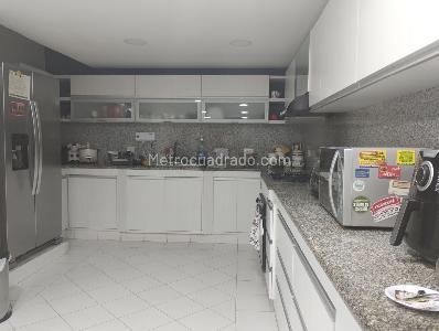 Apartamento de 4 alcobas en venta en Altos De Riomar, Barranquilla, 162 m² · foto 9 de 11