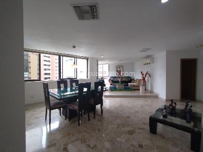 Apartamento de 4 alcobas en venta en Villa Country, Barranquilla, 264 m² · foto 2 de 12