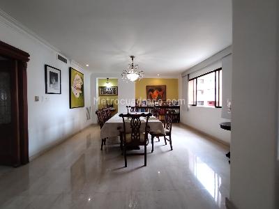 Apartamento de 4 alcobas en venta en Villa Country, Barranquilla, 344 m² · foto 2 de 10